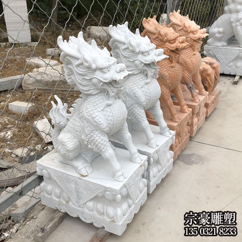 庭院大理石石雕麒麟到時 庭院大理石石雕麒麟到時